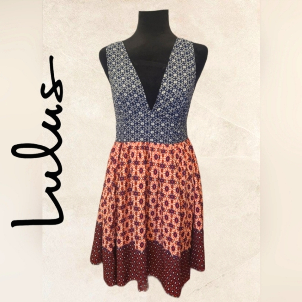 Lulu's Red Blue Navy Floral V-Neck Lace-Up Sundress Size Small (D21)